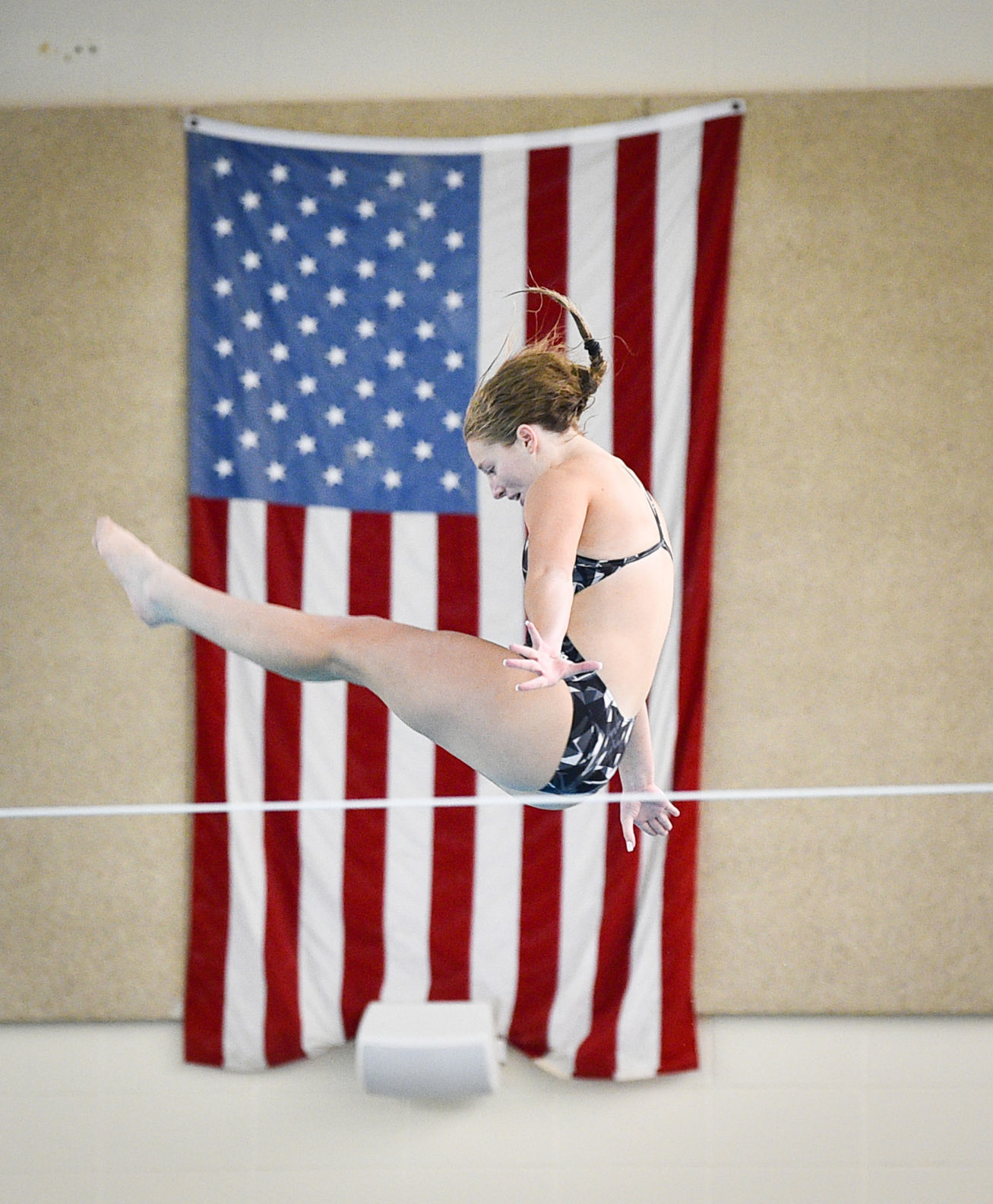 100819-qct-spt-bett-pv-swimming-001a.JPG